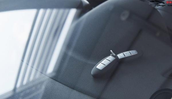 Ảnh minh họa Để Quên Chìa Khoá Ô Tô Trong Xe - Hình 5 Ảnh minh họa Để Quên Chìa Khoá Ô Tô Trong Xe - Hình 5