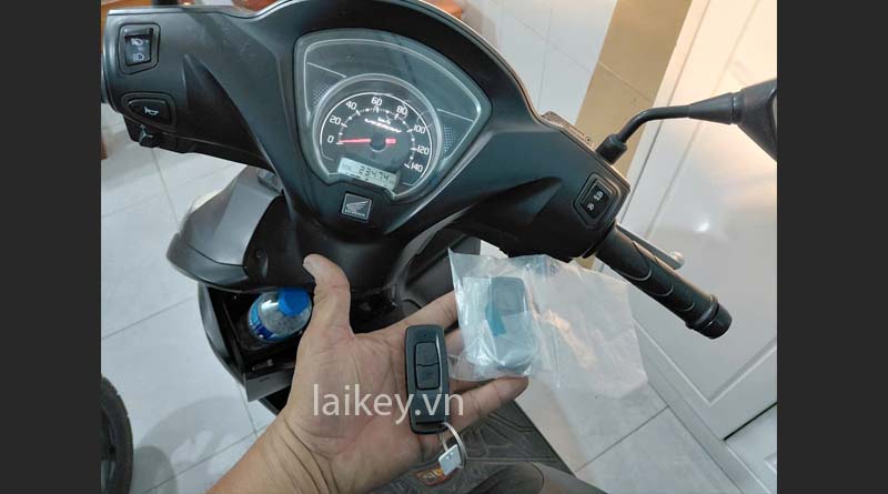 Quên tắt chìa khóa xe Vision
