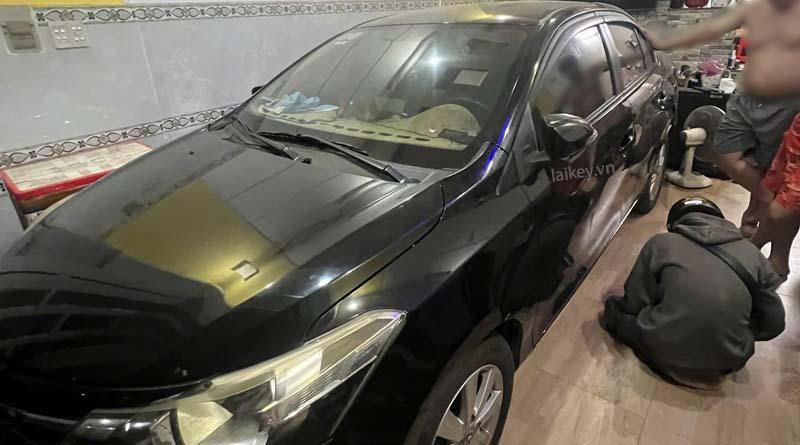 Tư vấn hướng xử lý phù hợp khi remote ô tô bị mất sóng. Hình minh họa an toàn, không bao gồm thao tác mở khóa.
