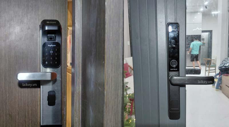 Hình ảnh minh họa kỹ thuật viên đánh giá tình trạng khóa điện tử tại TP.HCM