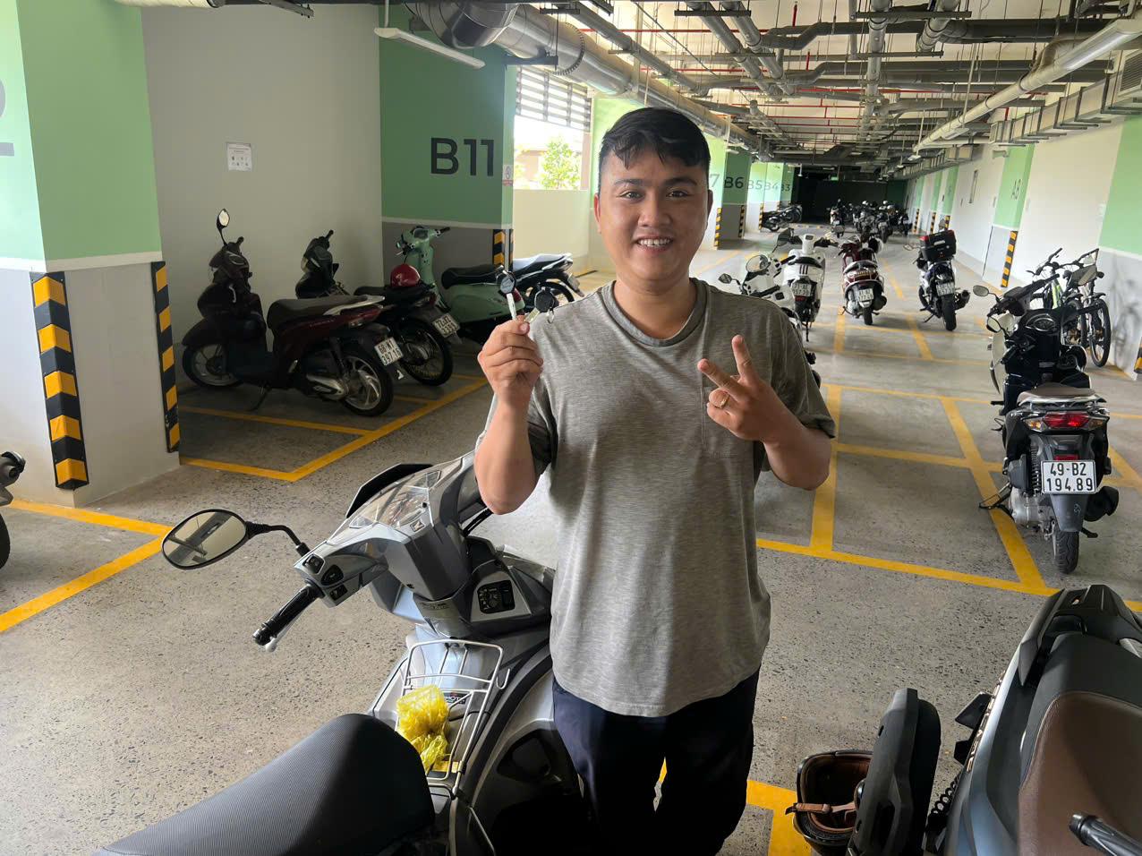 Ổ khóa xe máy bị rỉ sét sau thời gian dài